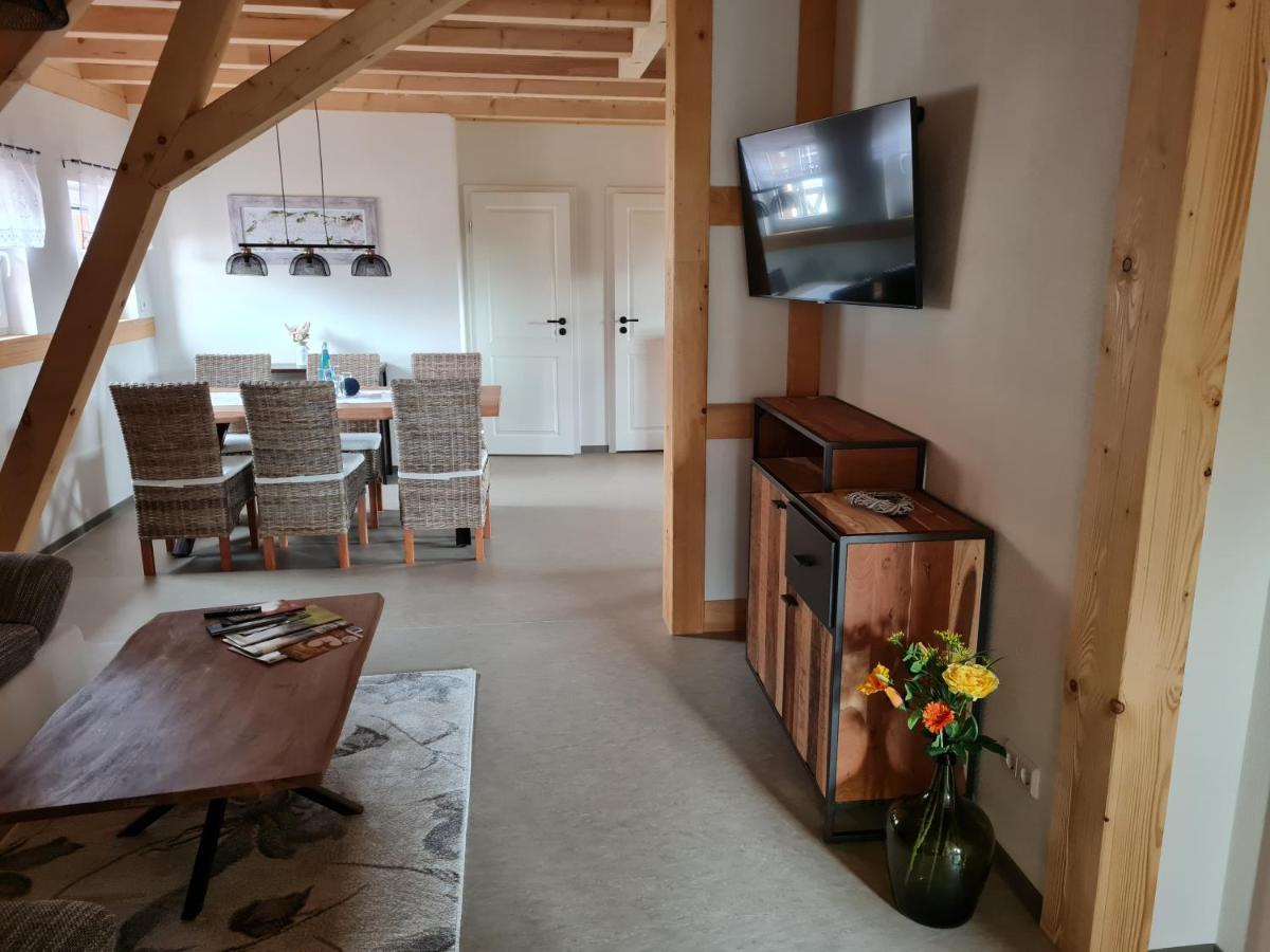 Familien- Und Apartmenthotel Lerchenberghof Walddorf  Exterior photo